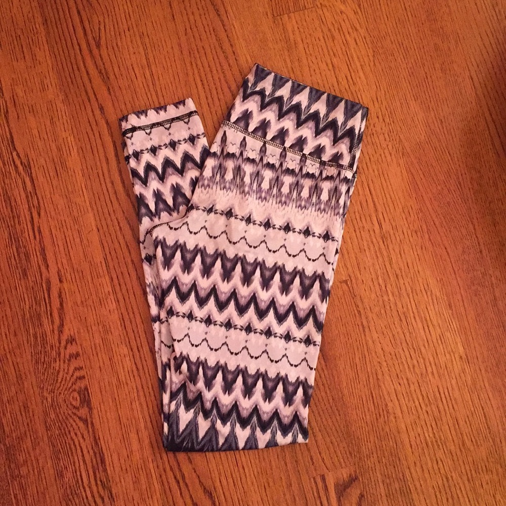 90° Pattern Leggings